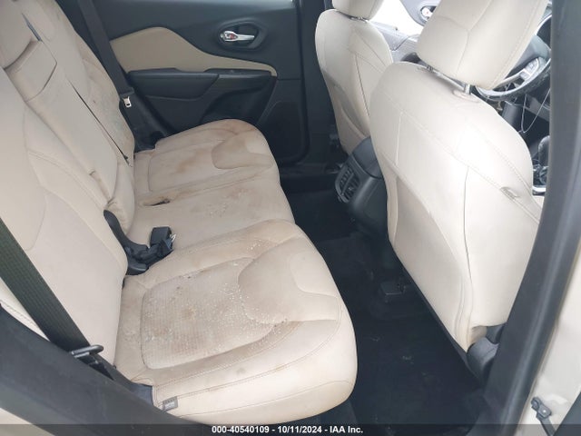 Jeep Cherokee Latitude 2015 1C4PJLCB0FW620847 Image 8