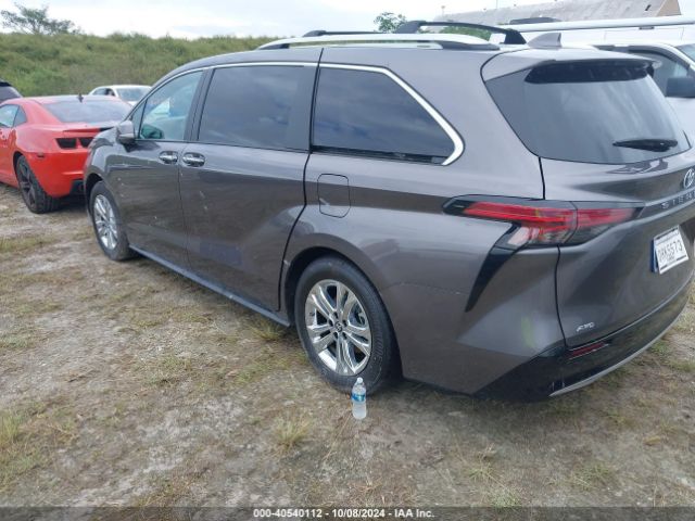 5TDESKFC2PS106874 Toyota Sienna Platinum