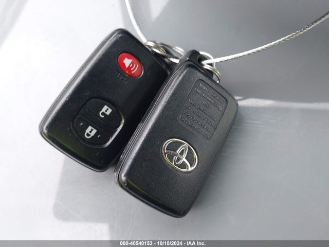 Toyota Prius Two 2014 JTDKN3DUXE1770295 Image 11