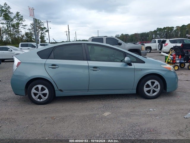 Toyota Prius Two 2014 JTDKN3DUXE1770295 Image 13