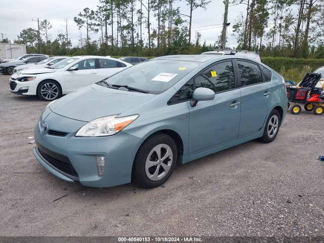 Toyota Prius Two 2014 JTDKN3DUXE1770295 Image 2