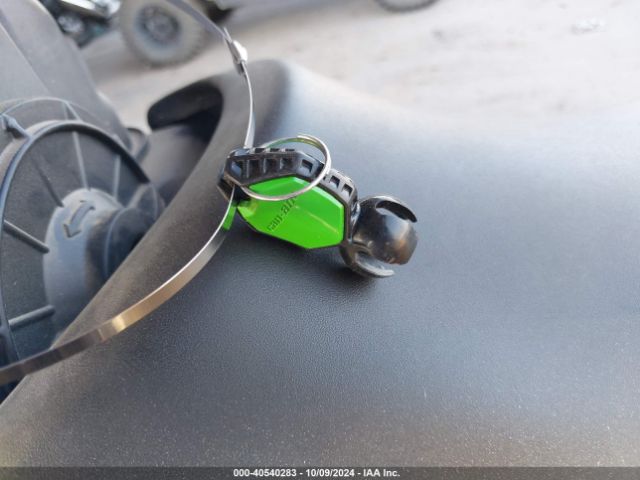 2019 CAN-AM OUTLANDER MAX 3JBLPAJ45KJ002086 Photo 10
