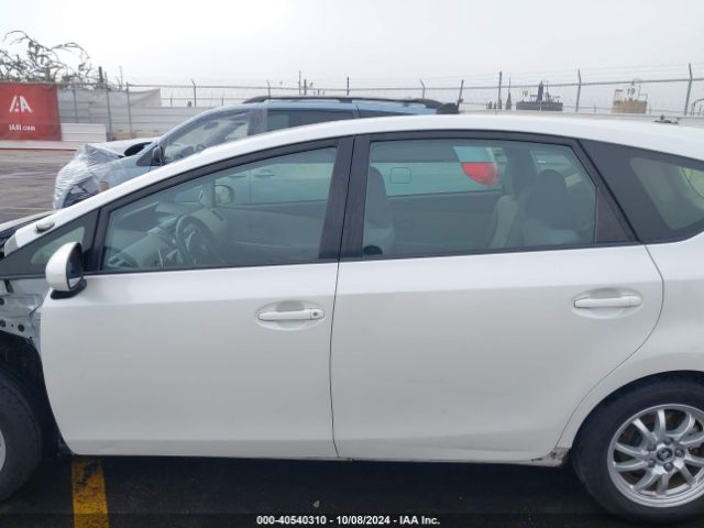 JTDZN3EU4HJ062058 Toyota Prius V Three