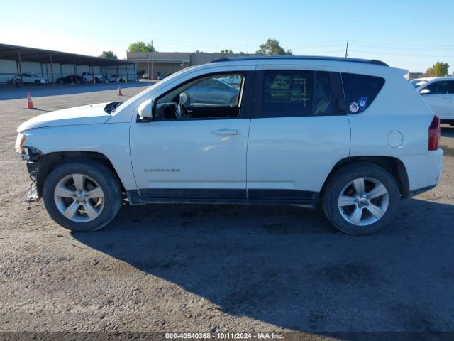 1C4NJDEB9GD661792 Jeep Compass Latitude