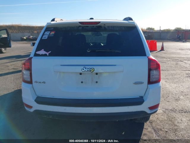 1C4NJDEB9GD661792 Jeep Compass Latitude