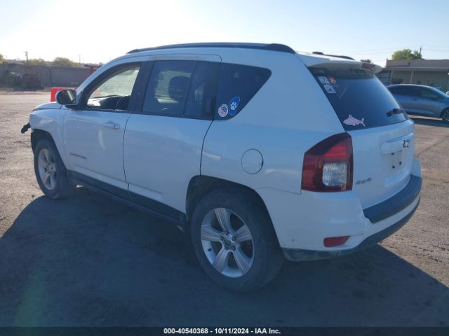 1C4NJDEB9GD661792 Jeep Compass Latitude