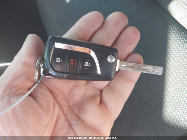 JTMLWRFV6ND148950 Toyota Rav4 Hybrid Le