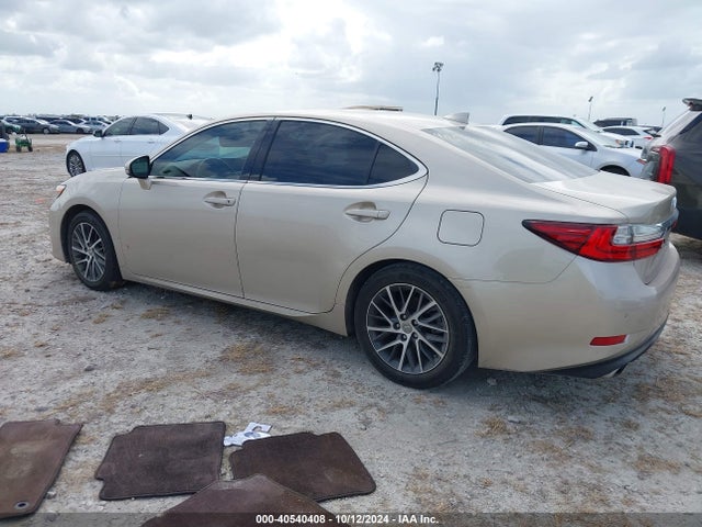 Lexus ES 350 2016 58ABK1GG7GU012942 Image 3