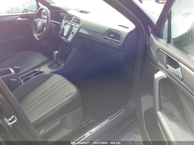 3VVCB7AXXPM130601 Volkswagen Tiguan 2.0t Se R-line Black