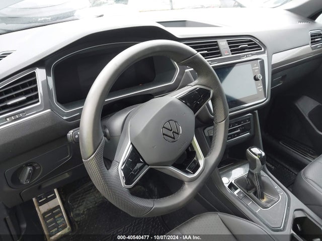 3VVCB7AXXPM130601 Volkswagen Tiguan 2.0t Se R-line Black
