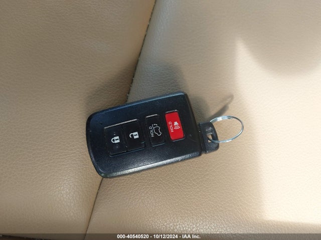 Toyota Rav4 Limited 2017 2T3DFREV0HW632433 Image 11