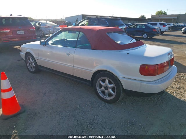 1997 AUDI CABRIOLET WAUAA88GXVN001102 Photo 2