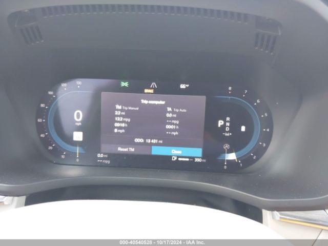YV4L12DLXN1910201 Volvo Xc60 B5 Inscription