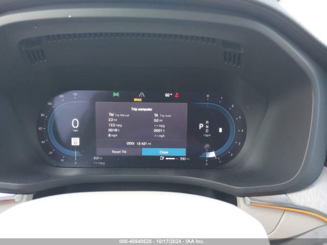 YV4L12DLXN1910201 Volvo Xc60 B5 Inscription
