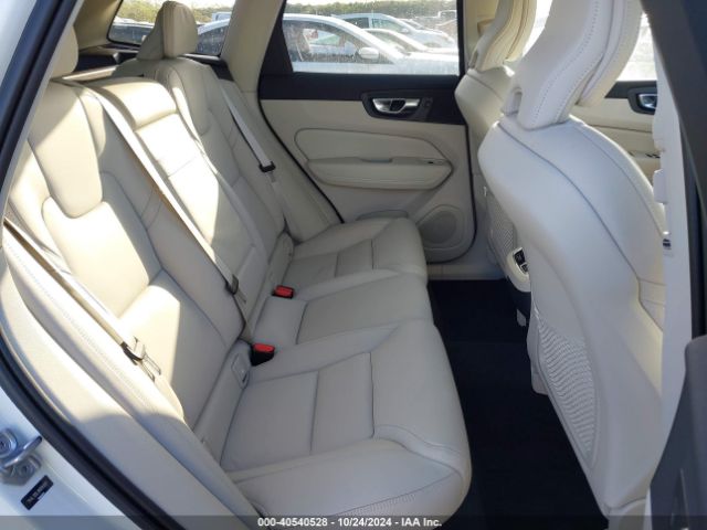 YV4L12DLXN1910201 Volvo Xc60 B5 Inscription