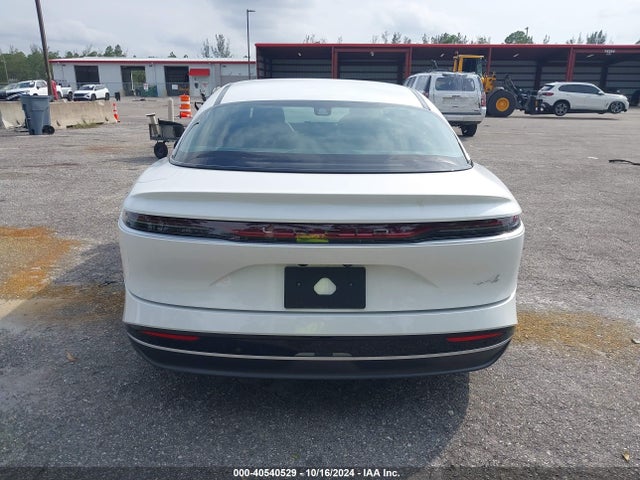 Lucid Air Pure 2023 50EA1PFA0PA009372 Image 16