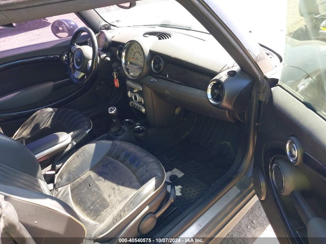 2010 MINI COOPER S WMWMS3C51ATY51029 Photo 4