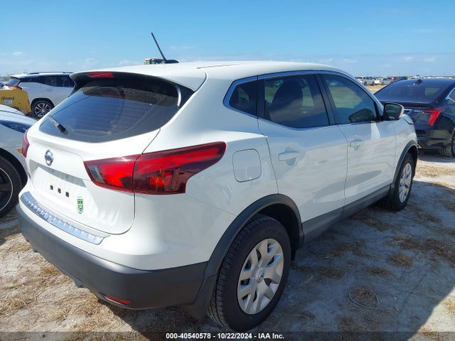 JN1BJ1CP5KW227126 Nissan Rogue Sport S