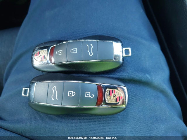 2021 PORSCHE MACAN WP1AA2A57MLB00302 Photo 10