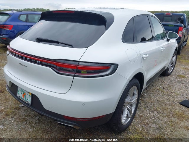 2021 PORSCHE MACAN WP1AA2A57MLB00302 Photo 3