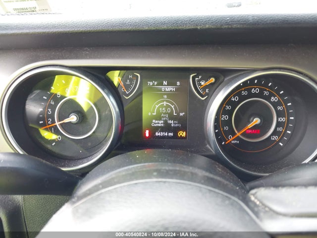 40540824 :رقم المزاد ، 1C4HJXDG6JW297614 vin ، 2018 Jeep Wrangler Unlimited Sport S 4x4 مزاد بيع