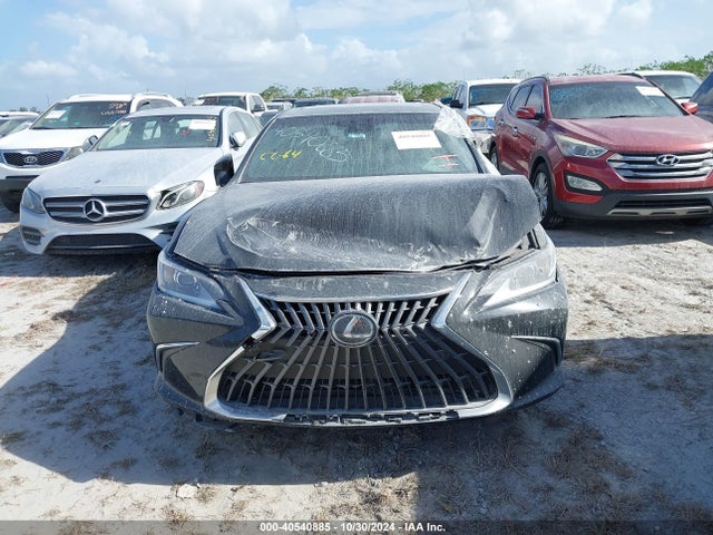 Lexus ES 300H 2023 58ADA1C10PU029918 Image 12
