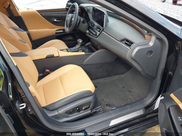 Lexus ES 300H 2023 58ADA1C10PU029918 Image 5