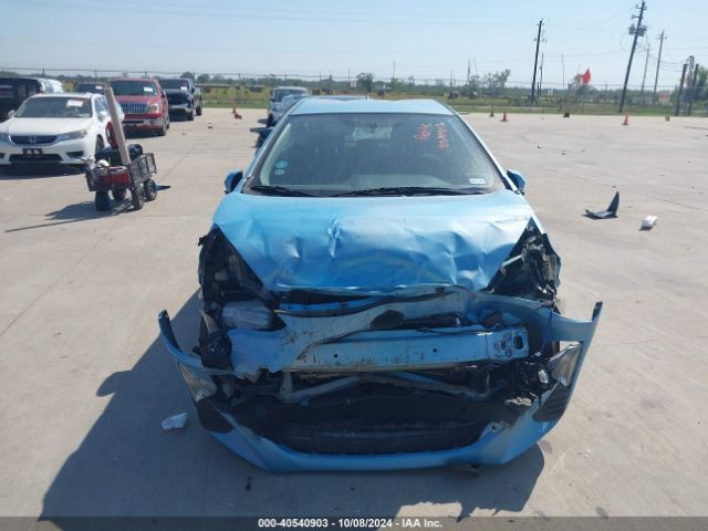 JTDKDTB32G1131649 Toyota Prius C Two