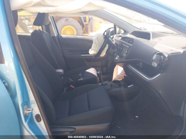 JTDKDTB32G1131649 Toyota Prius C Two