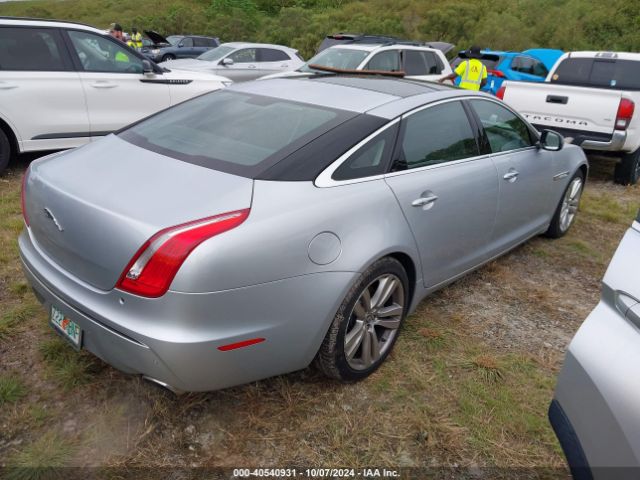 2011 JAGUAR XJ SAJWA2GB4BLV21834 Photo 3