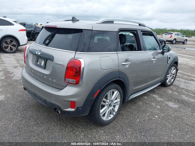 2017 MINI COUNTRYMAN WMZYT3C33H3D98996 Photo 3