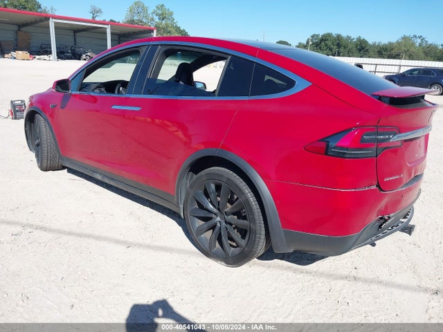 2016 TESLA MODEL X 5YJXCDE20GF026309 Photo 2