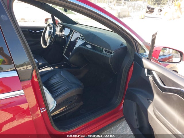 2016 TESLA MODEL X 5YJXCDE20GF026309 Photo 4