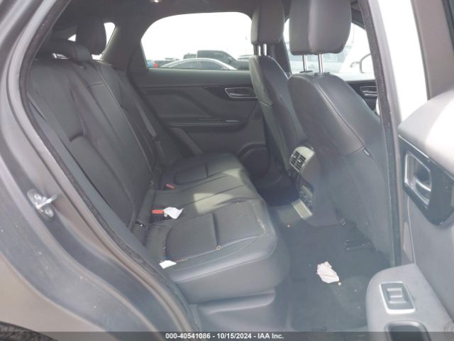 SADCJ2FX7JA274452 Jaguar F-pace 25t Premium