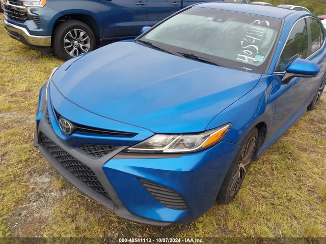 Toyota CAMRY SE 2018 4T1B11HK2JU100740 Image 2