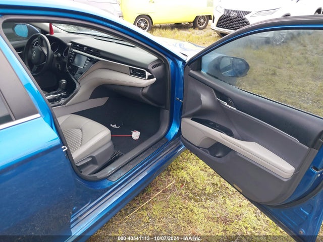 Toyota CAMRY SE 2018 4T1B11HK2JU100740 Image 5