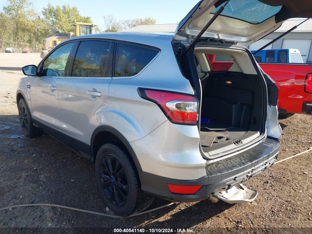 Ford ESCAPE SE 2017 1FMCU9GD7HUB94394 Image 3