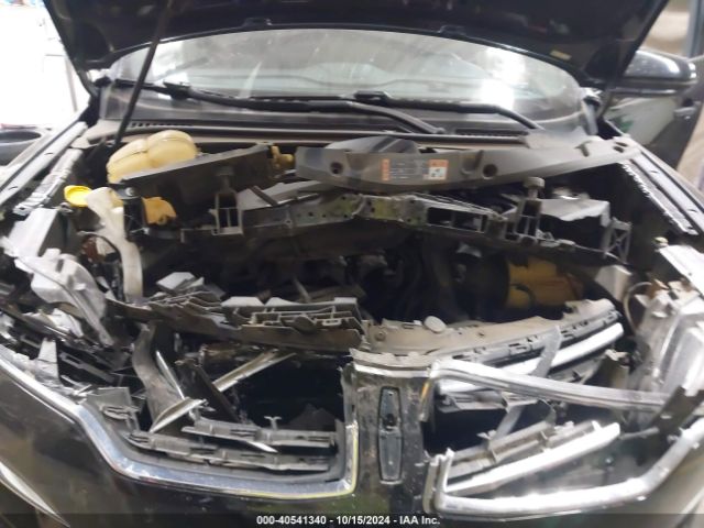 5LMCJ2C98GUJ04666 Lincoln MKC SELECT
