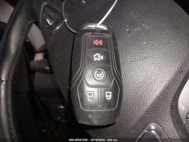 5LMCJ2C98GUJ04666 Lincoln MKC SELECT