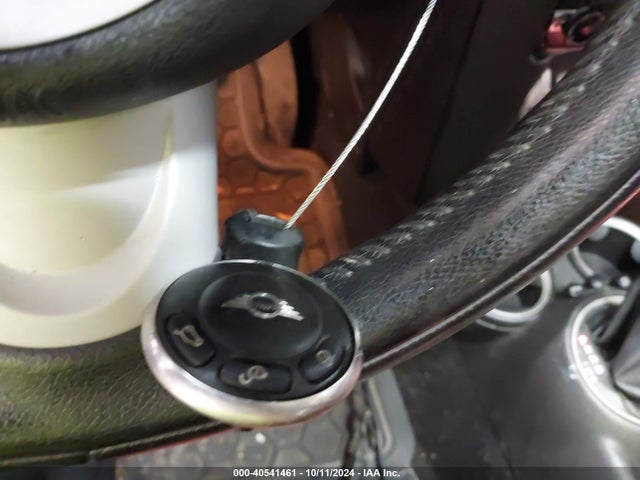 2008 MINI COOPER WMWMF33528TT61956 Photo 10