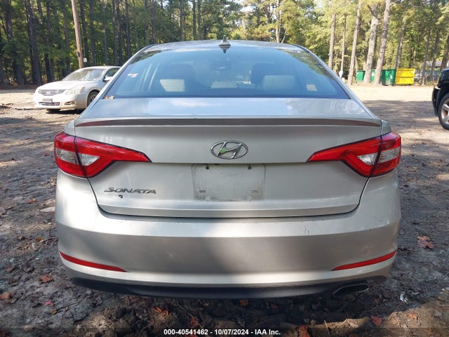 Hyundai SONATA SE 2016 5NPE24AF3GH369524 Image 16