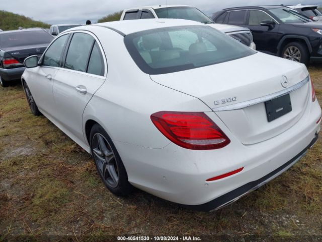 WDDZF4JB6HA036039 Mercedes-Benz E 300