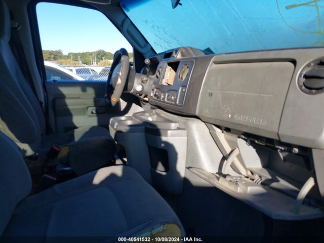 2011 FORD E-350 SUPER DUTY 1FBSS3BL2BDA98167 Photo 4