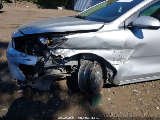 3KPA24AD3NE476135 KIA RIO S