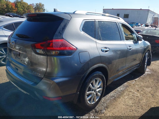 Nissan ROGUE SV 2018 KNMAT2MV3JP617270 Image 4