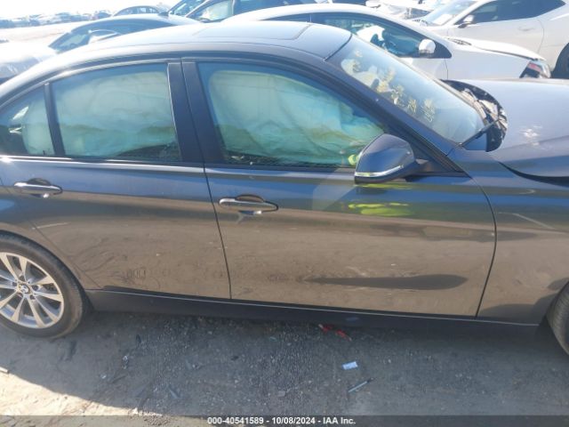 WBA8E1G30HNU16099 BMW 320i