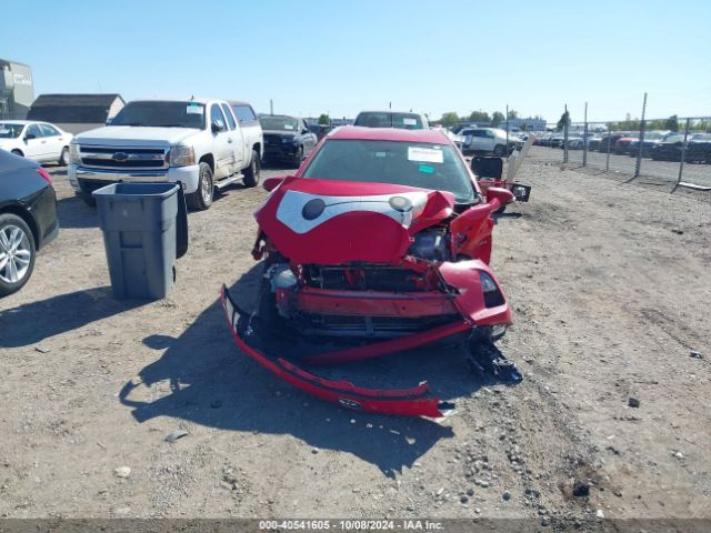 JTDKDTB30E1084604 Toyota Prius C One