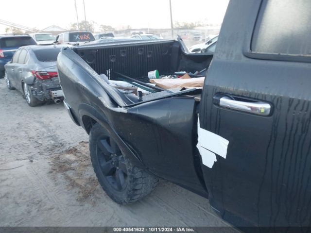 1C6RR7VT0JS125747 RAM 1500 Laramie  4x4 6'4 Box