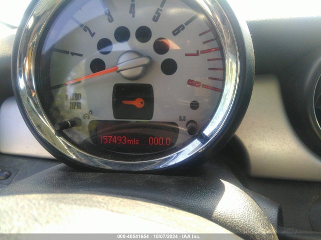 2009 MINI COOPER WMWMF335X9TW71189 Photo 6