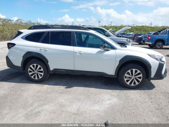4S4BTADC9R3262911 Subaru Outback Premium